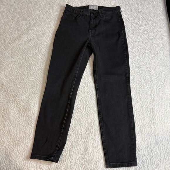 Everlane Women's High Rise Jeans in Charcoal - Picture 6 of 12